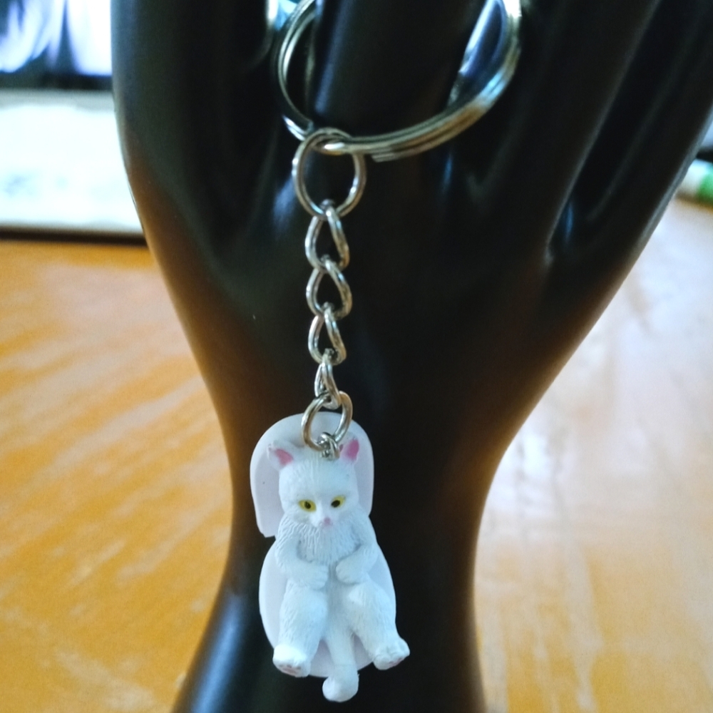 2/$15 Cat Keychain - Picture 2 of 5